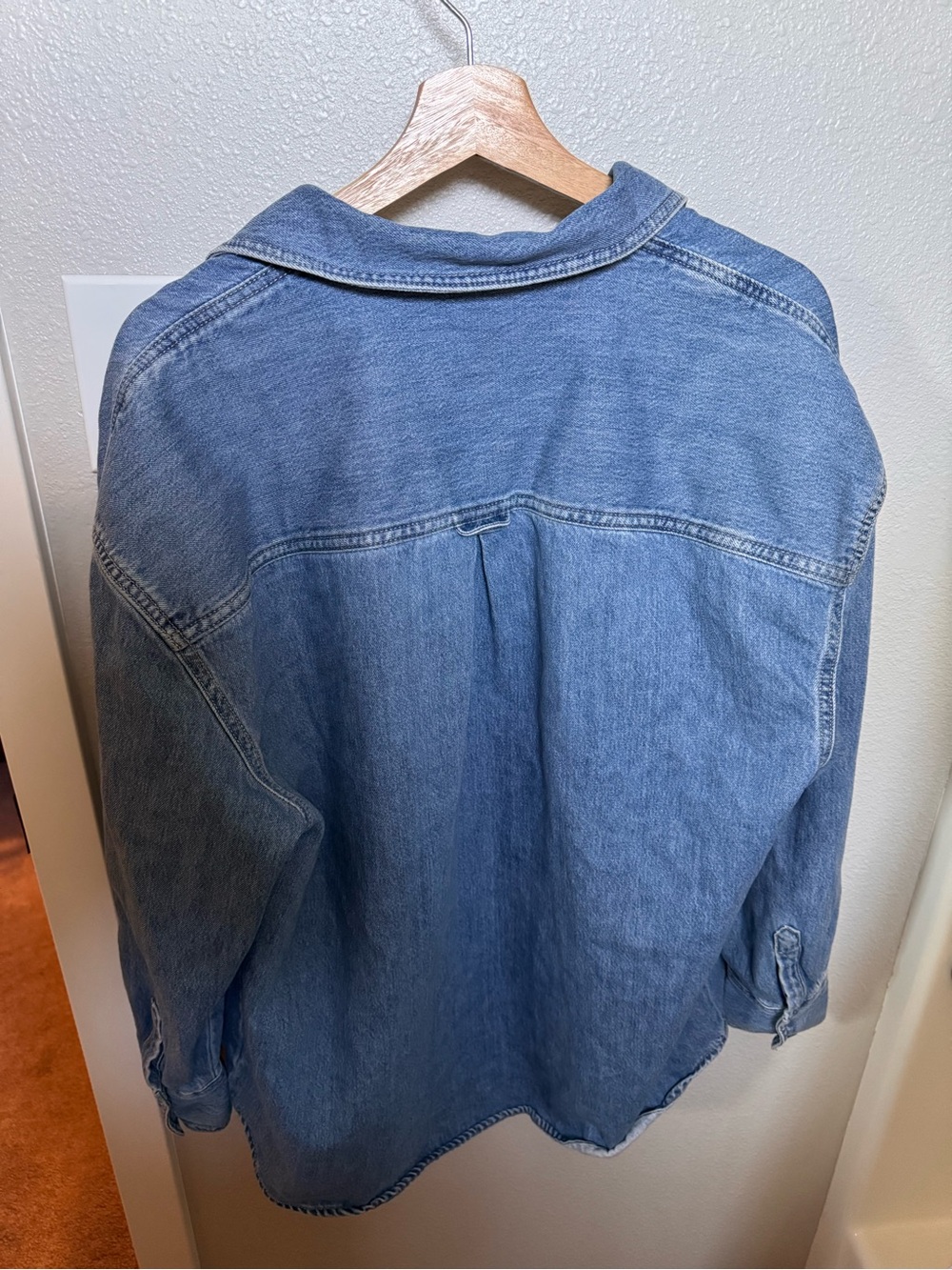 Old Navy Medium Wash Denim Button-Up Shirt - Picture 3 of 4
